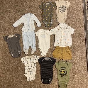 New Born Baby Bundle. 2 full outfits & 6 onesies